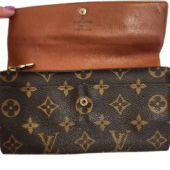 #2 Authentic LOUIS VUITTON vintage monogram Sarah long bifold wallet